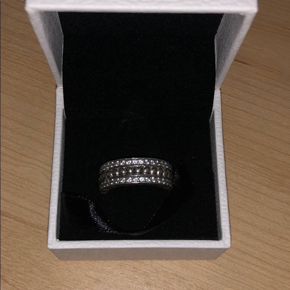 Pandora ring